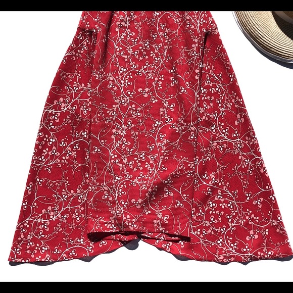 🚫SOLD🚫 Max Studio Red Flutter Sleeve Dress - Picture 5 of 8